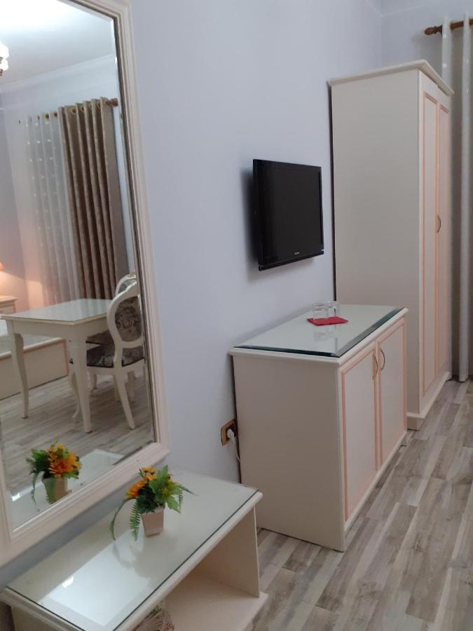 Hotel Guri Elbasan Buitenkant foto
