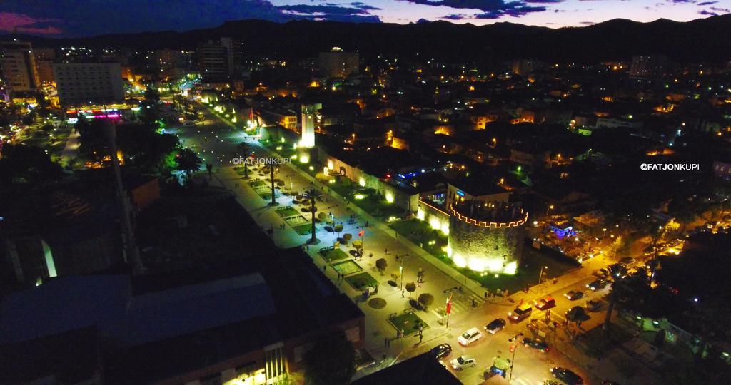 Hotel Guri Elbasan Buitenkant foto